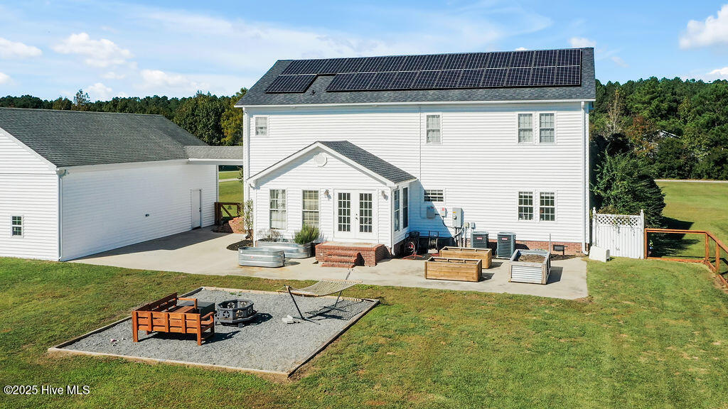 651 Gilbert Road SE, Bolivia