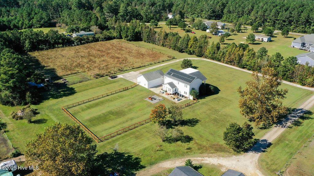 651 Gilbert Road SE, Bolivia