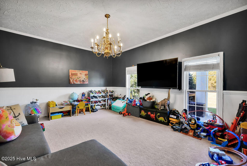 651 Gilbert Road SE, Bolivia