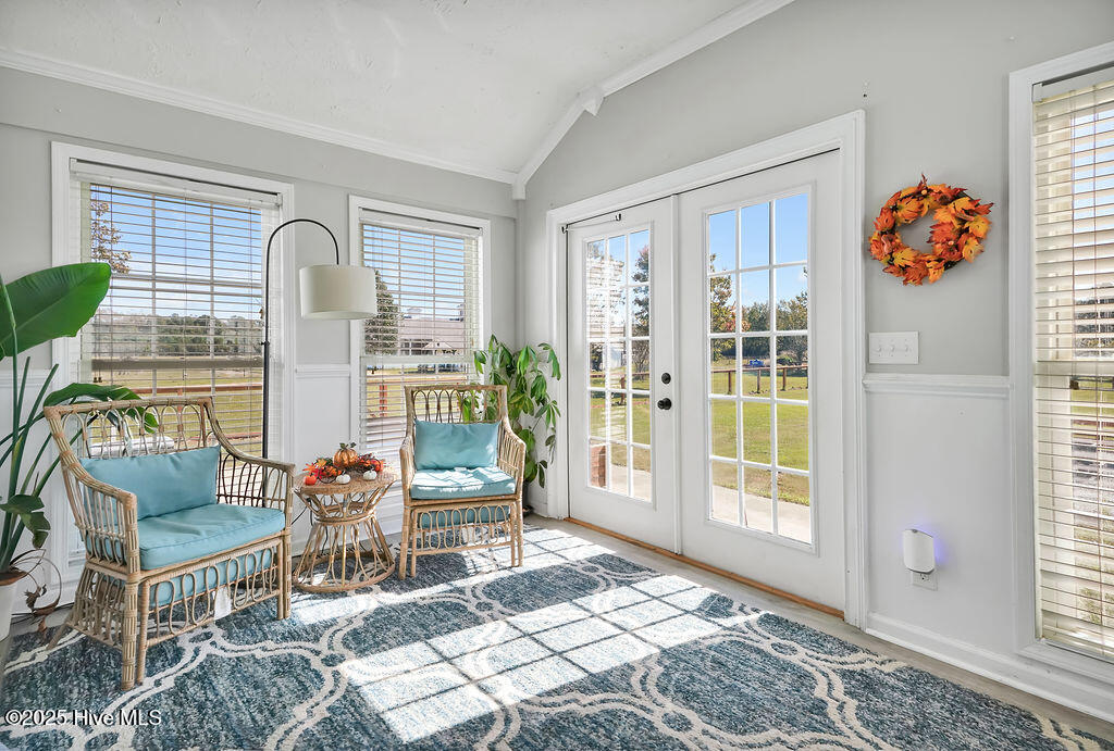 651 Gilbert Road SE, Bolivia