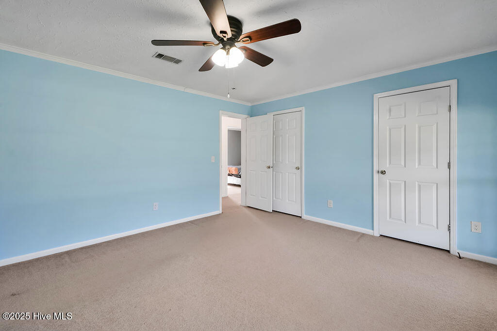 651 Gilbert Road SE, Bolivia