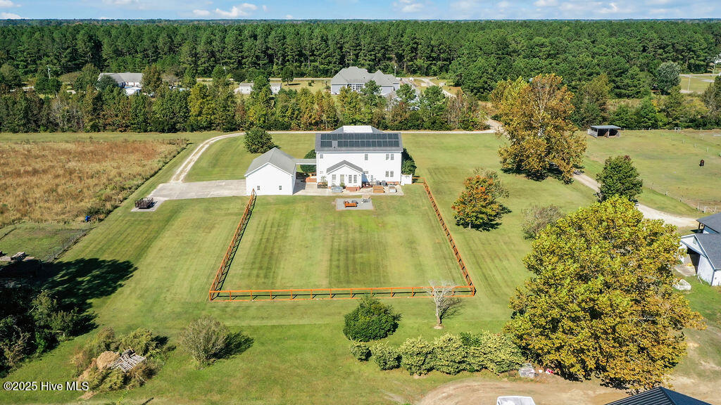 651 Gilbert Road SE, Bolivia