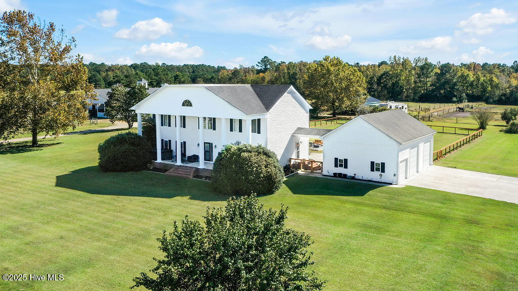 651 Gilbert Road SE, Bolivia