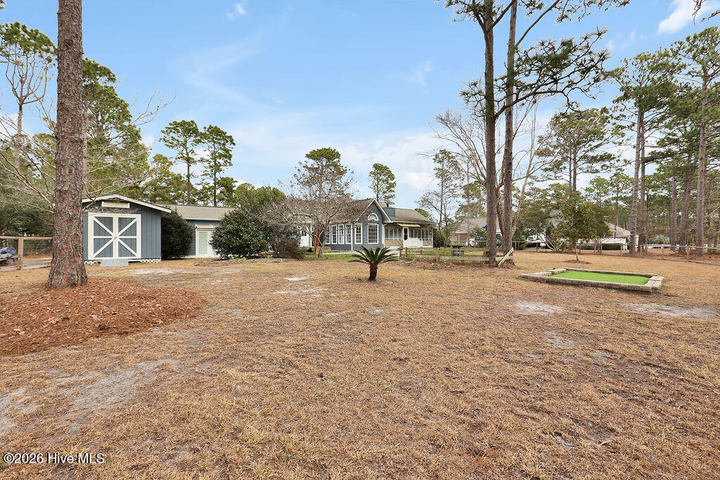 24 Queens Grant Circle SW