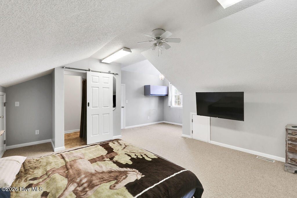 24 Queens Grant Circle SW