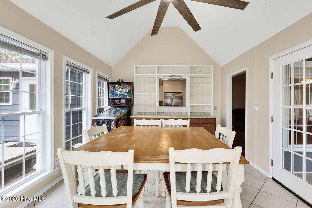 24 Queens Grant Circle SW