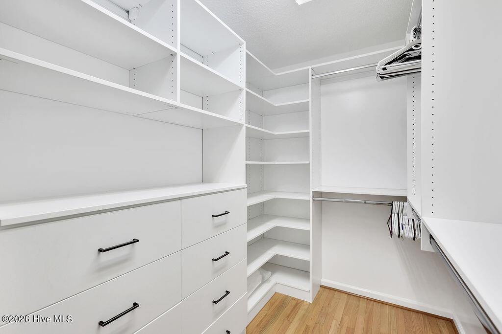 24 Queens Grant Circle SW