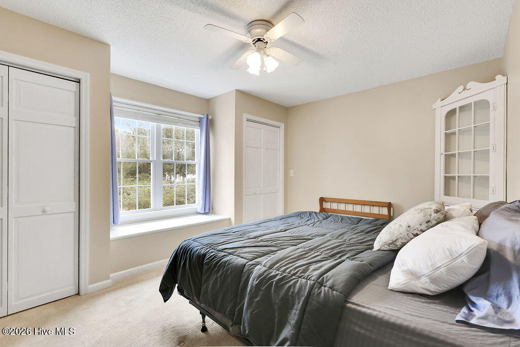 24 Queens Grant Circle SW