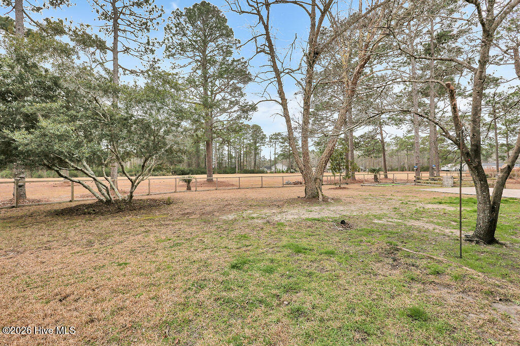 24 Queens Grant Circle SW