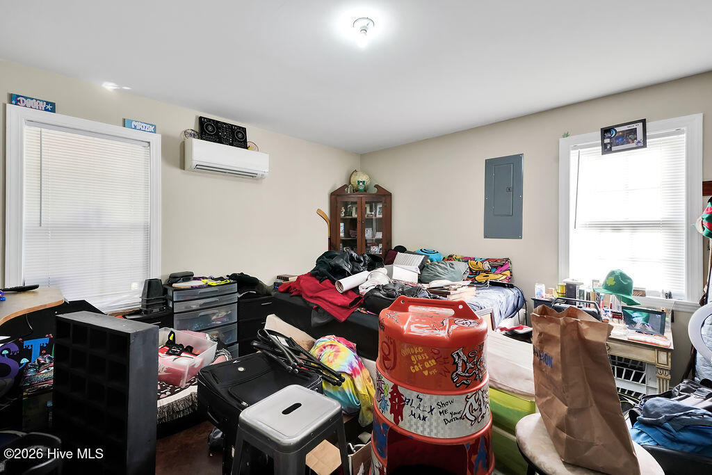 542 Brunswick Street SE