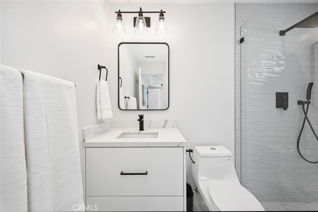 413 E Edgewater Avenue