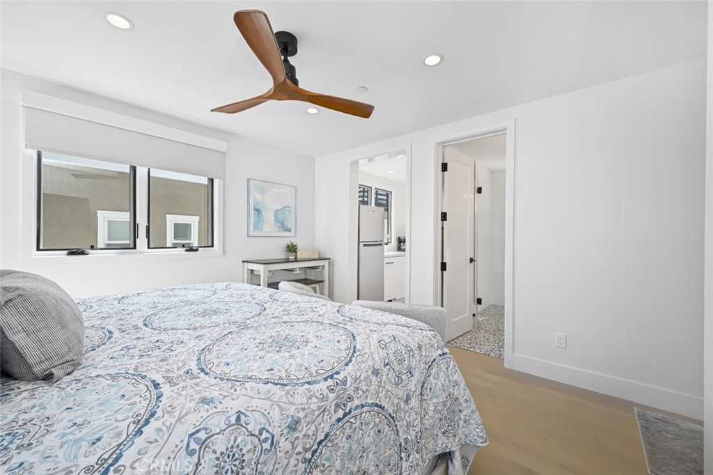 413 E Edgewater Avenue