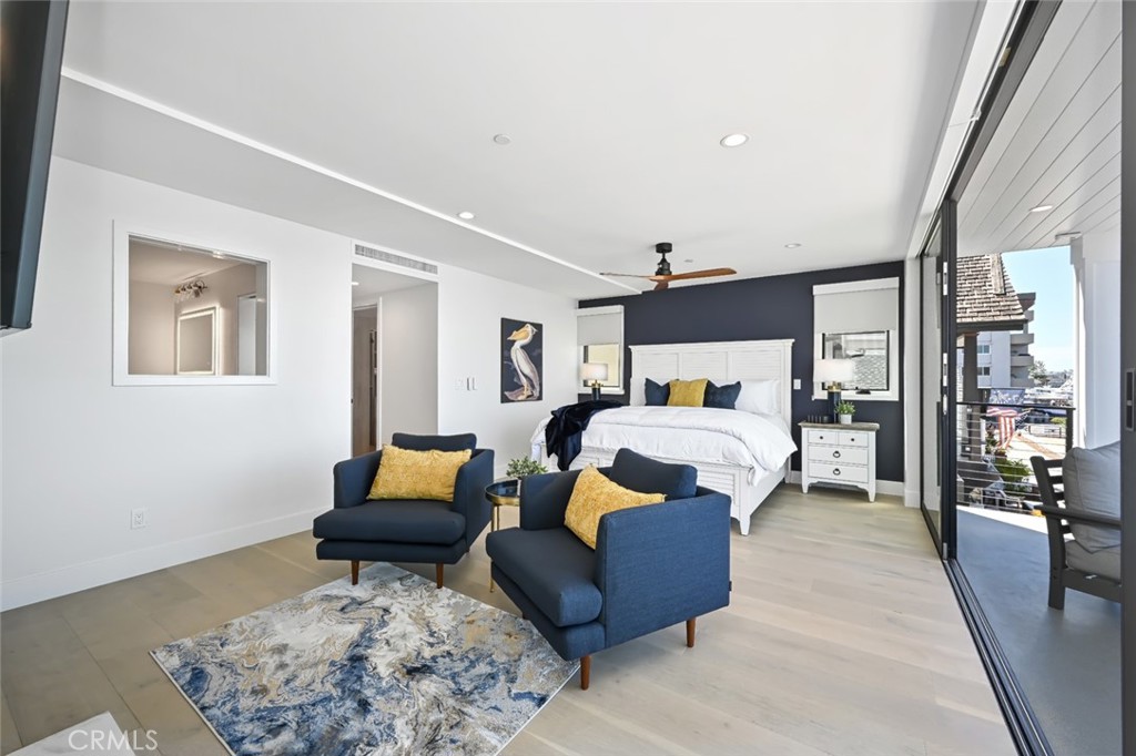 413 E Edgewater Avenue