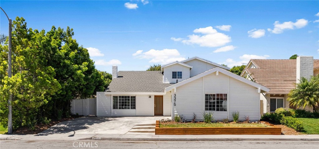 3375 Fuchsia Street