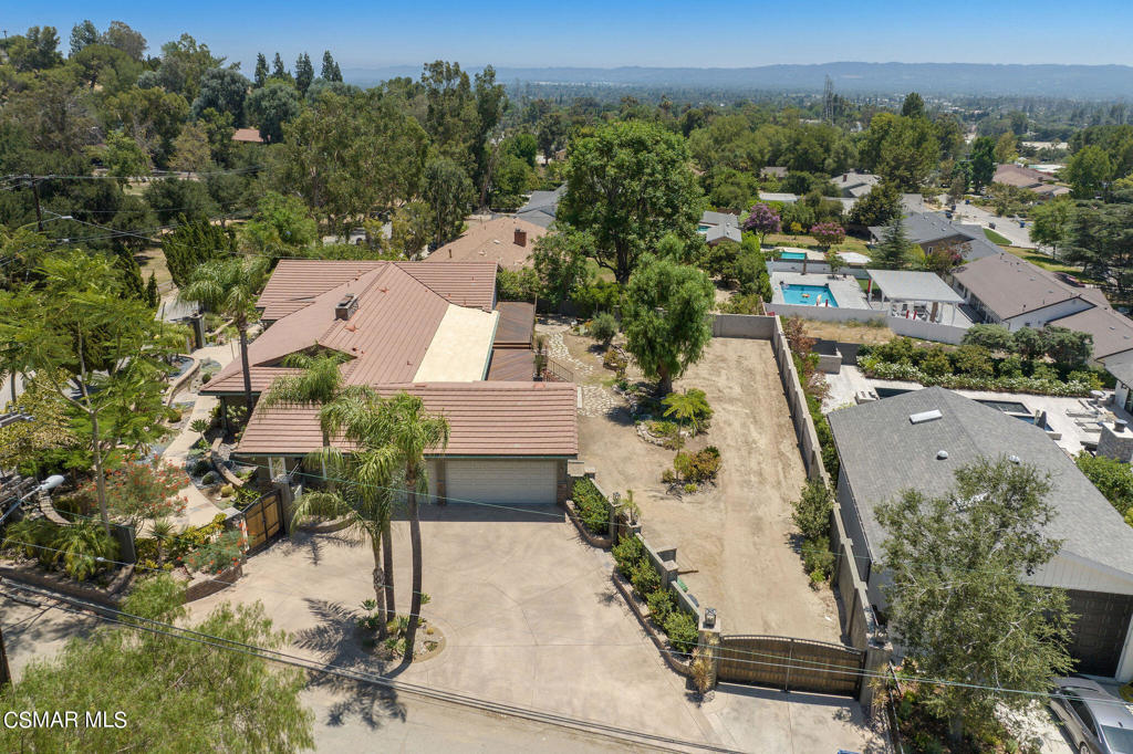 11593 Zelzah Avenue