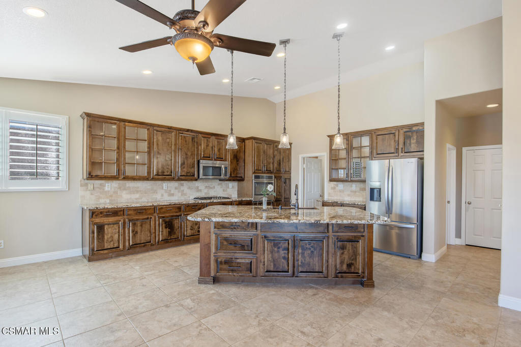 40450 Snake Lane