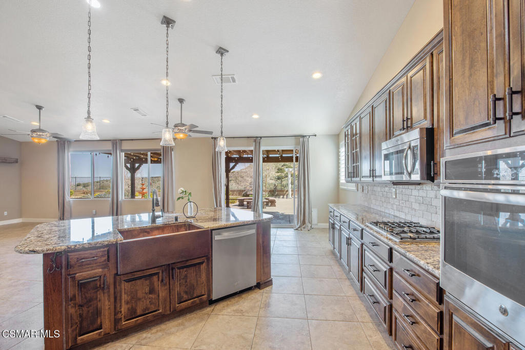 40450 Snake Lane