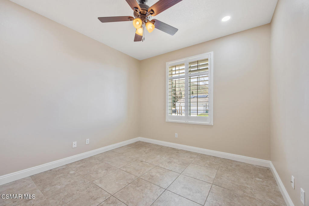 40450 Snake Lane