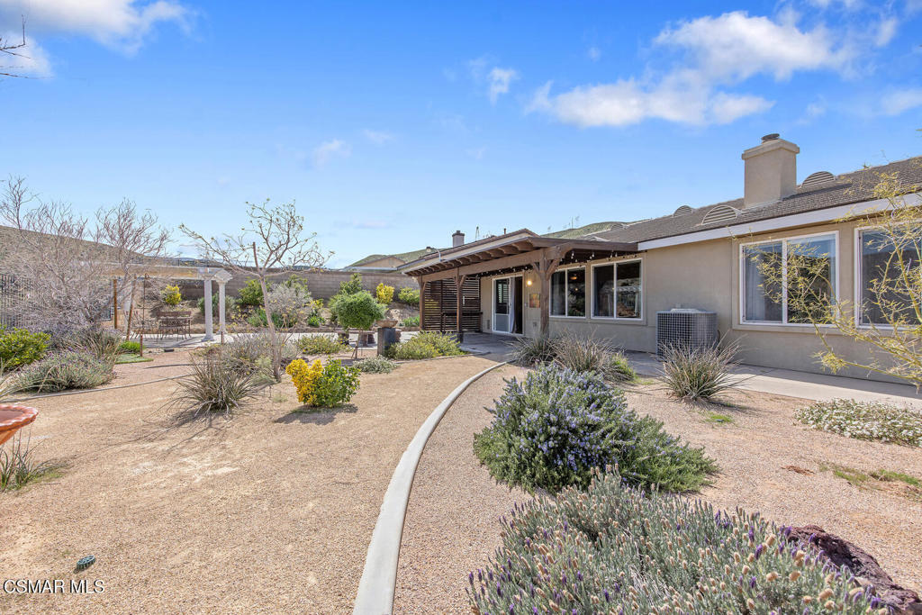 40450 Snake Lane