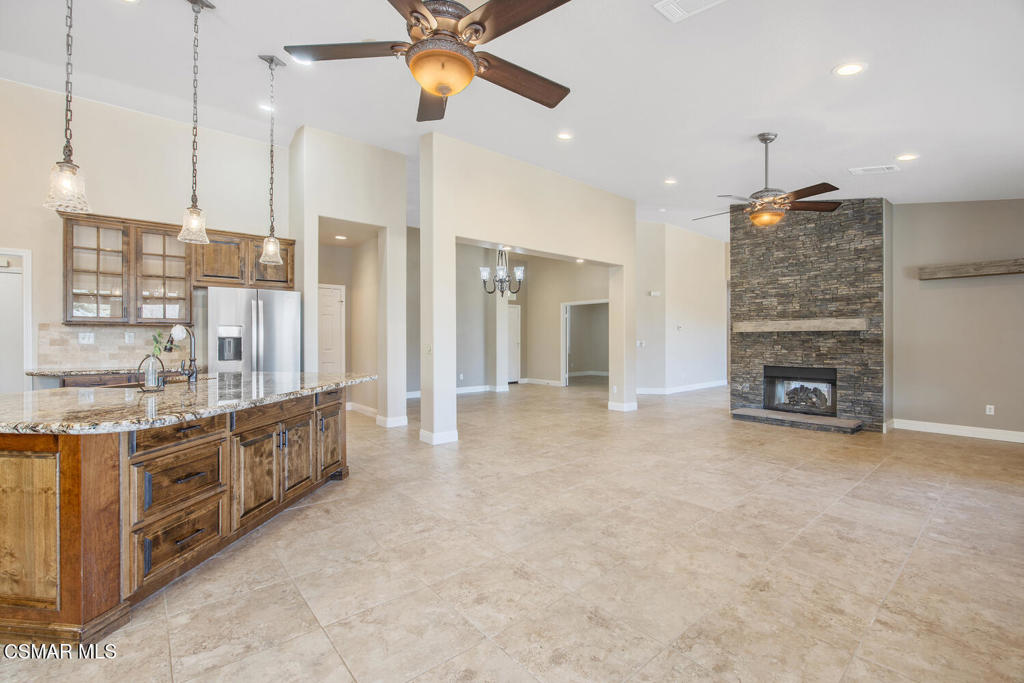 40450 Snake Lane
