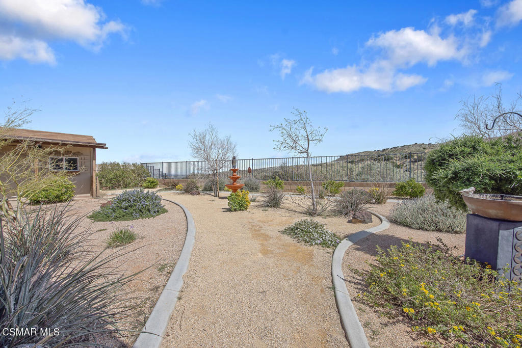 40450 Snake Lane