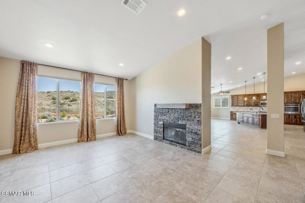 40450 Snake Lane