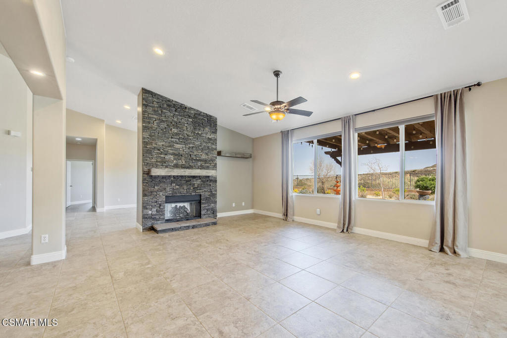 40450 Snake Lane