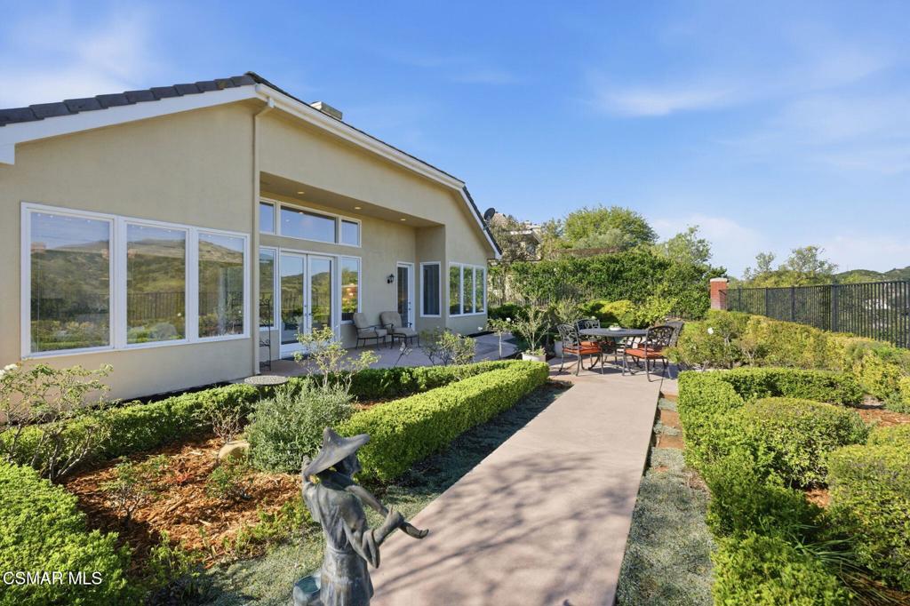 491 Ravensbury Street