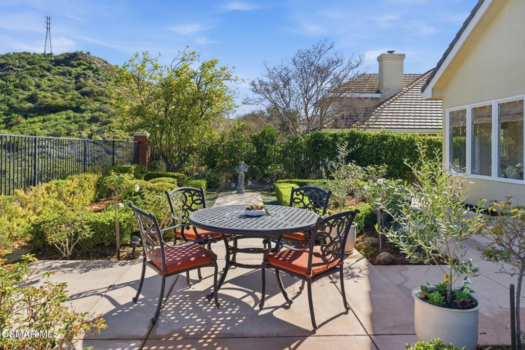 491 Ravensbury Street