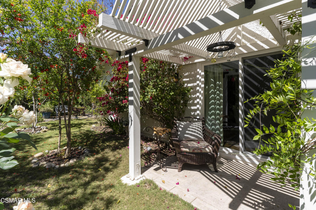 2124 Glenhollow Street