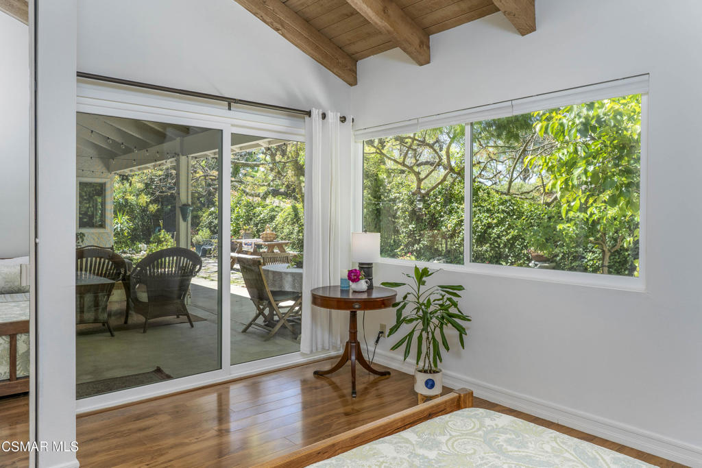 2124 Glenhollow Street