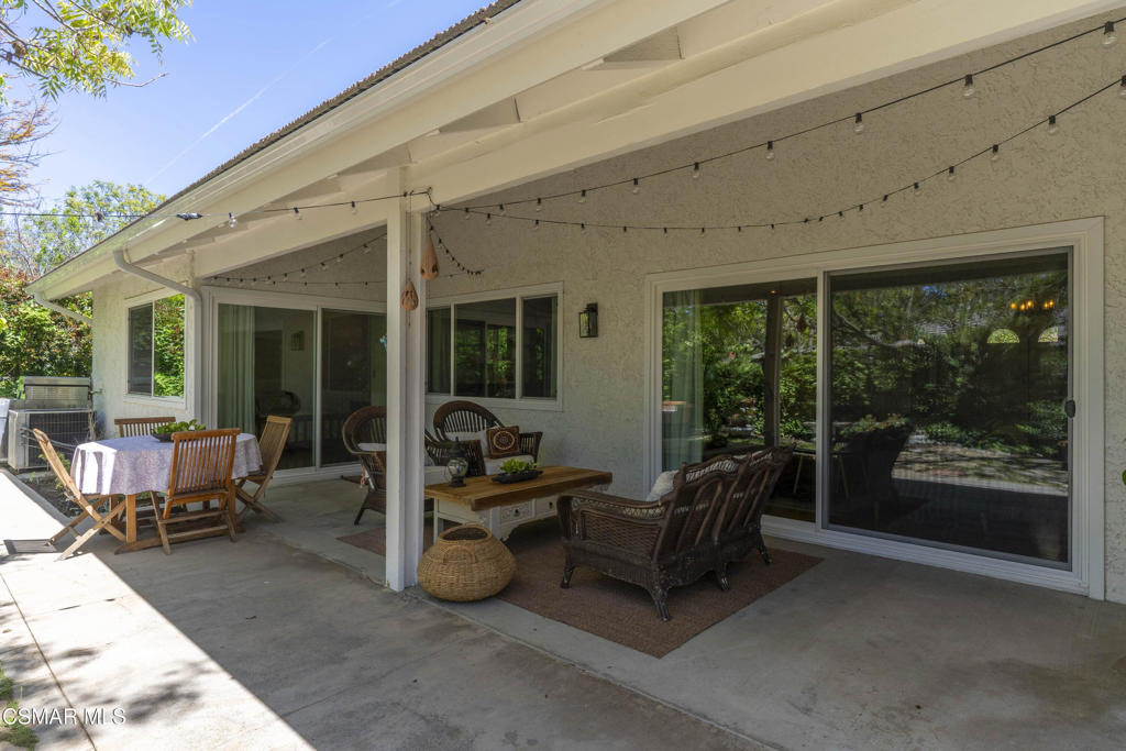 2124 Glenhollow Street