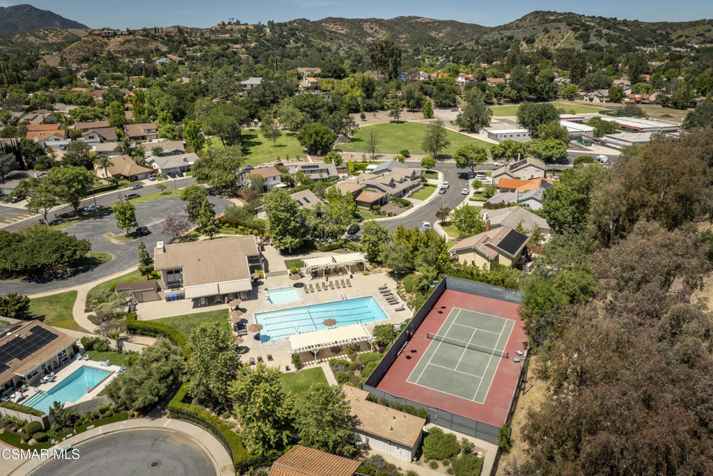 2124 Glenhollow Street