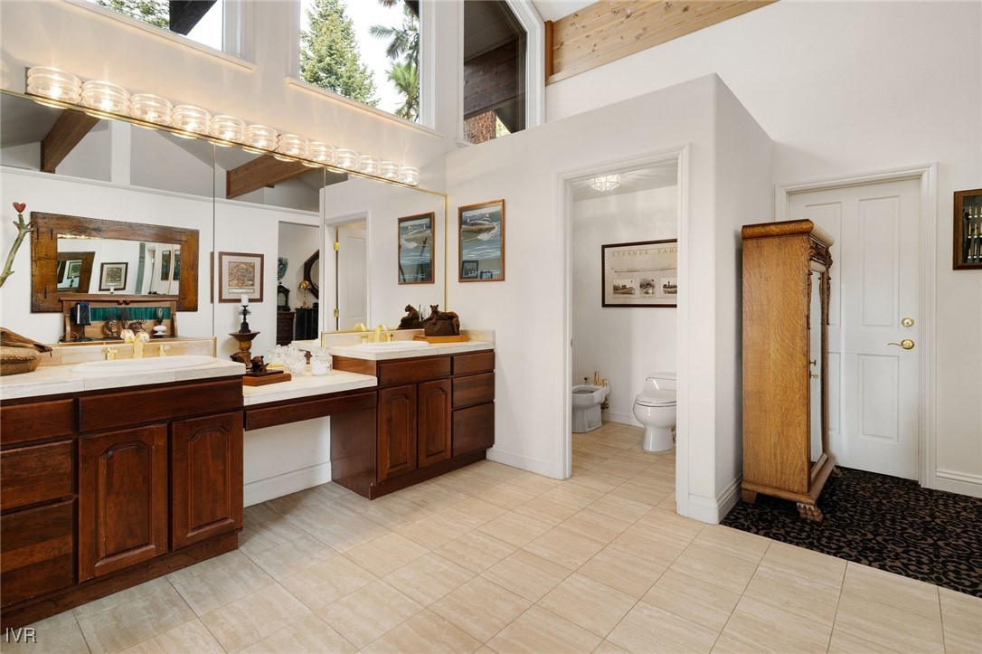 771 Lakeshore Boulevard