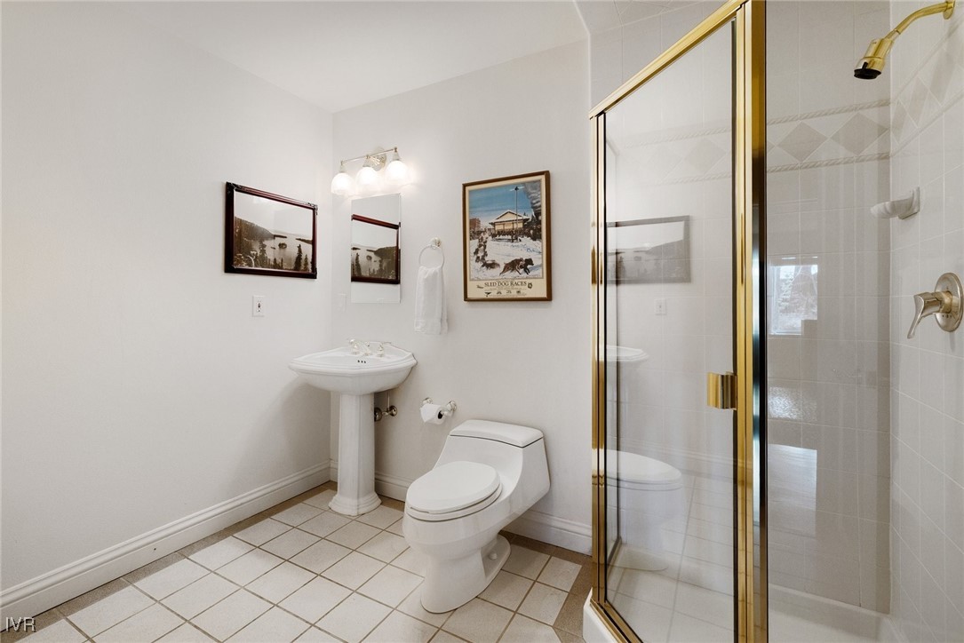 771 Lakeshore Boulevard