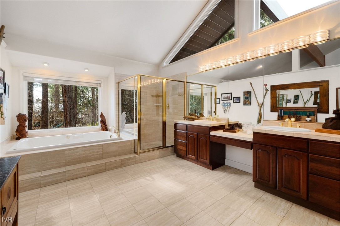 771 Lakeshore Boulevard