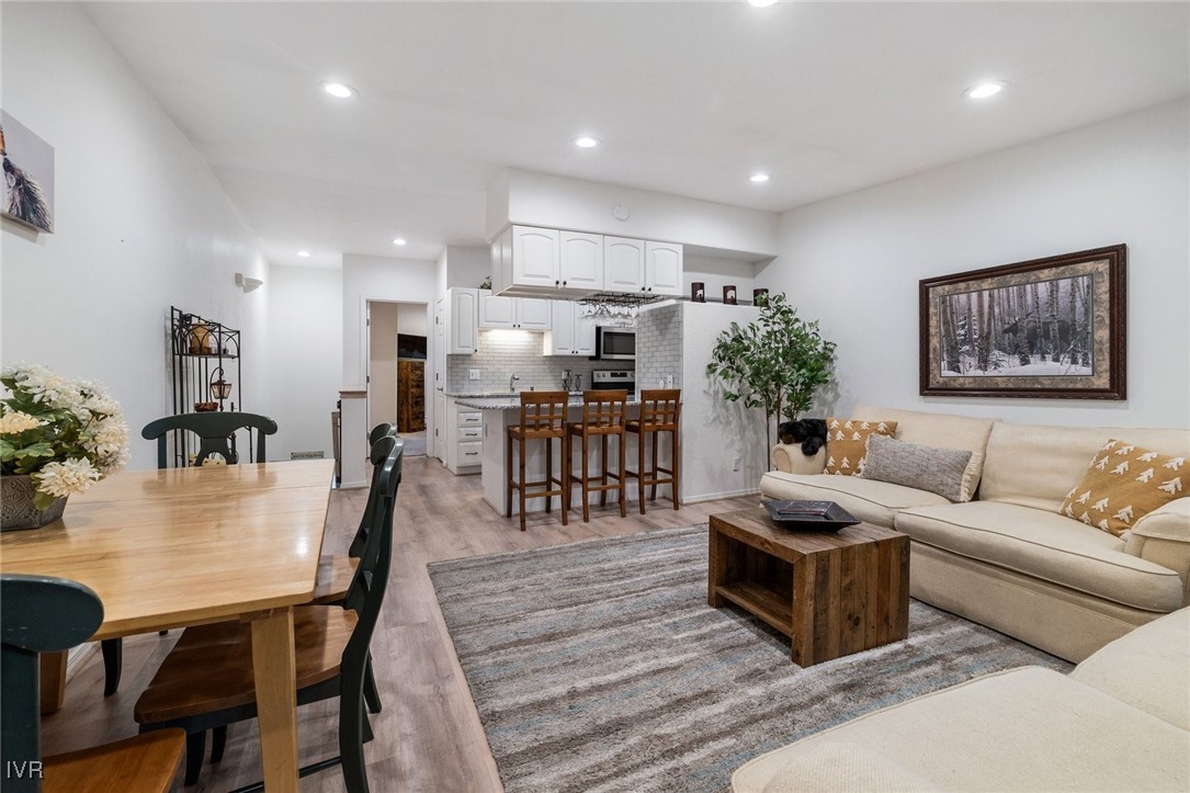 825 Southwood Boulevard 18