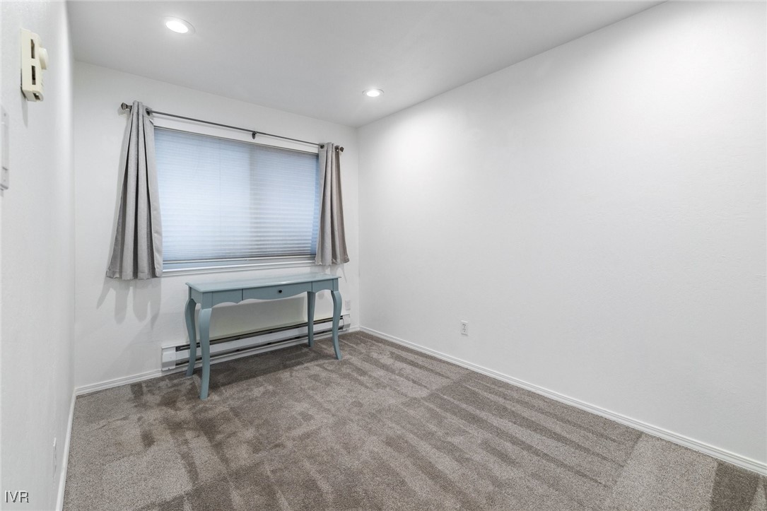 825 Southwood Boulevard 18