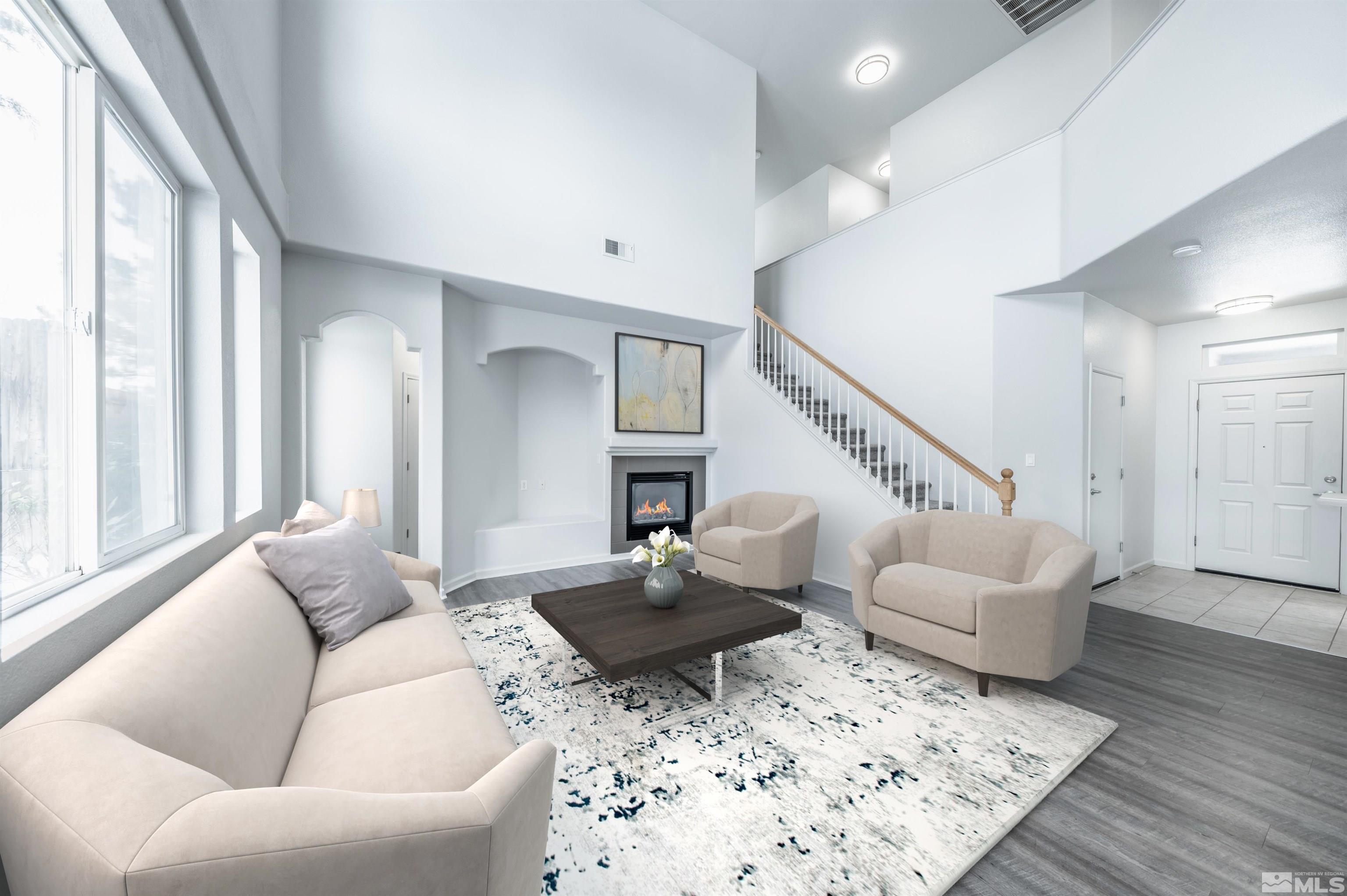 2457 Bentley Dr