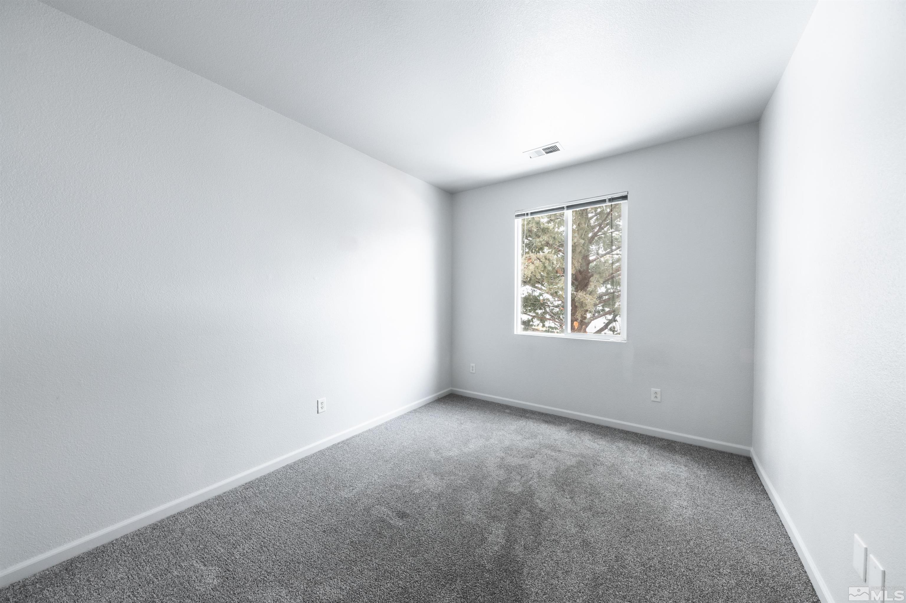 2457 Bentley Dr