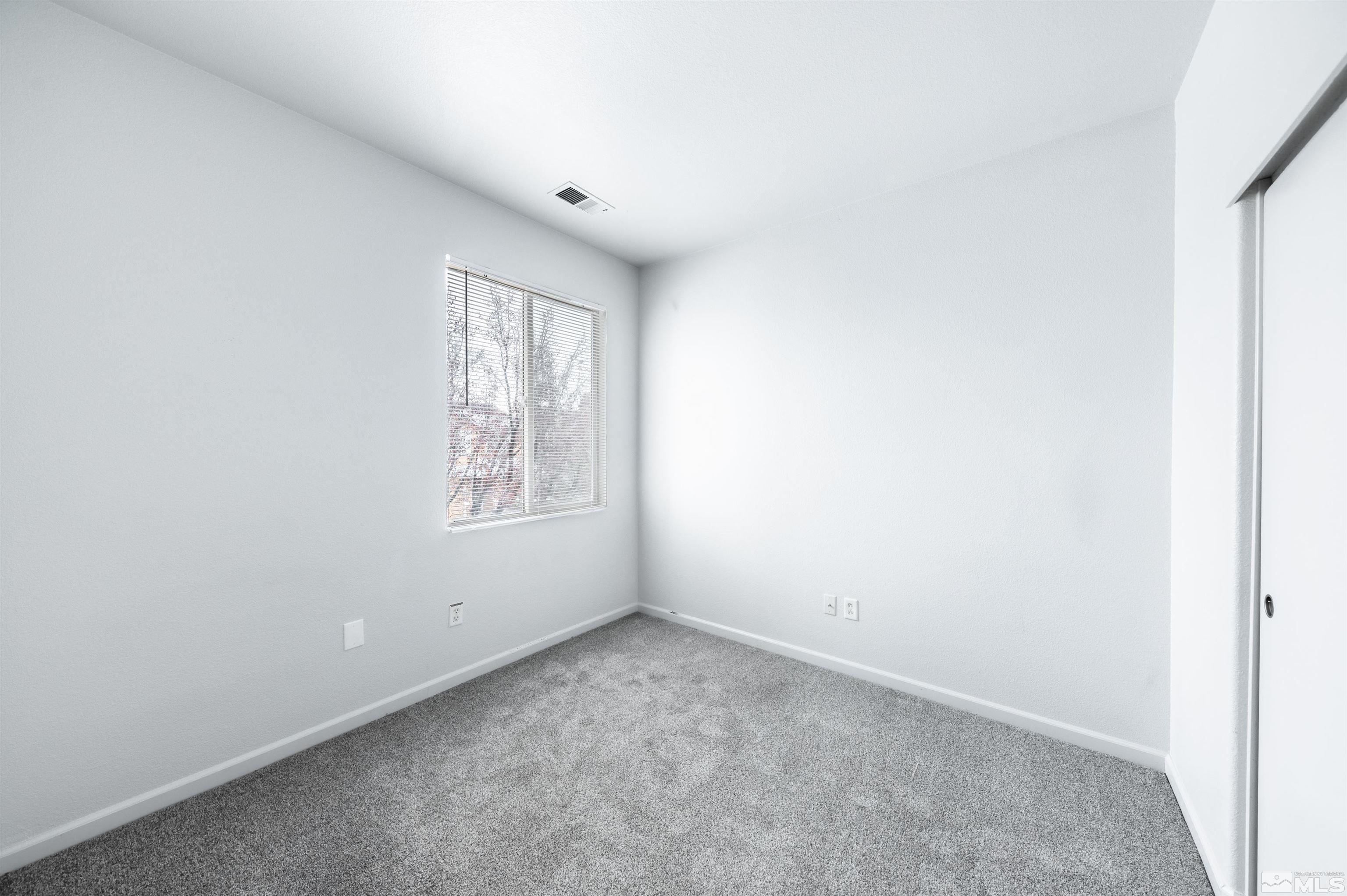 2457 Bentley Dr