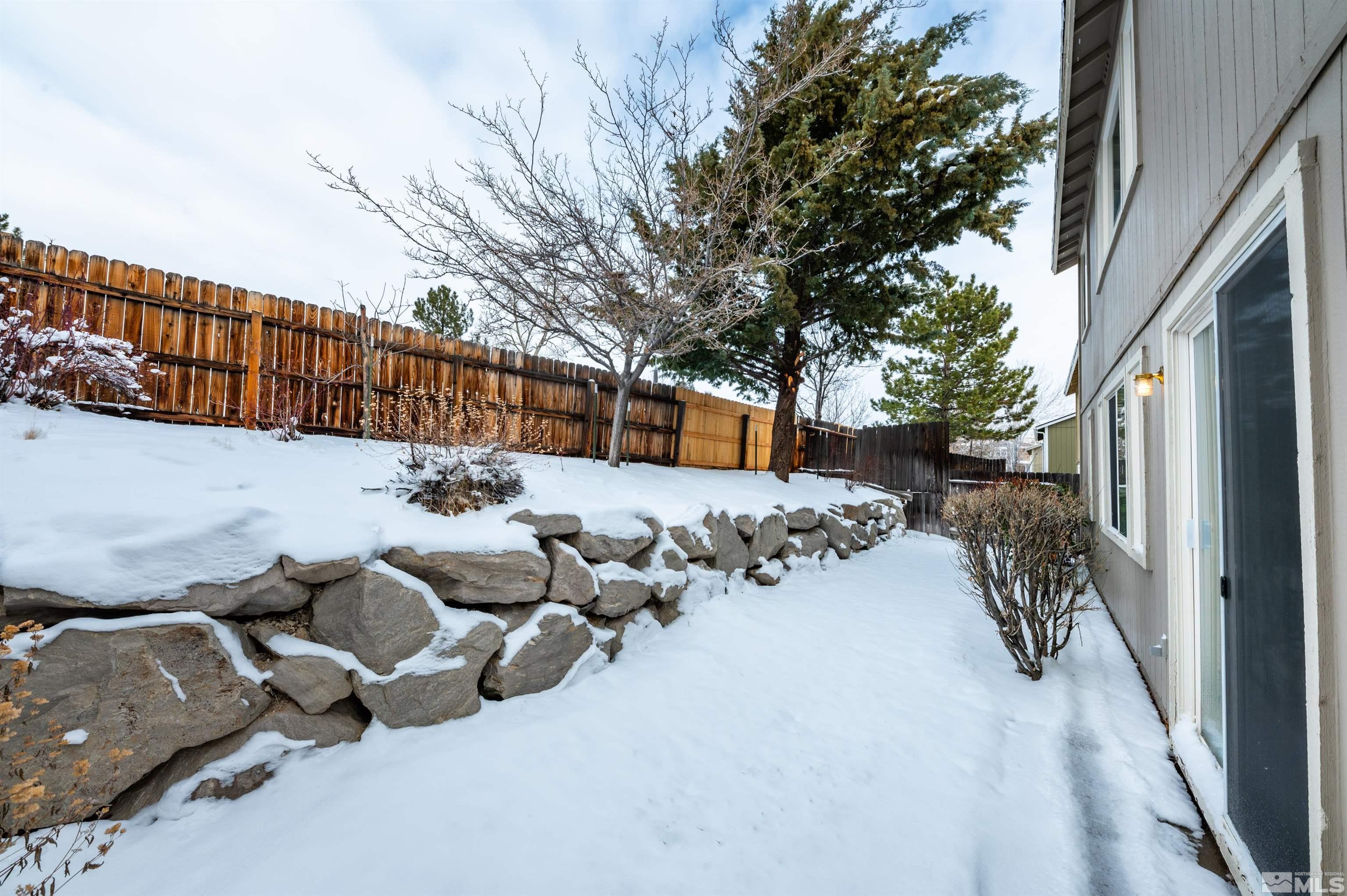 2457 Bentley Dr