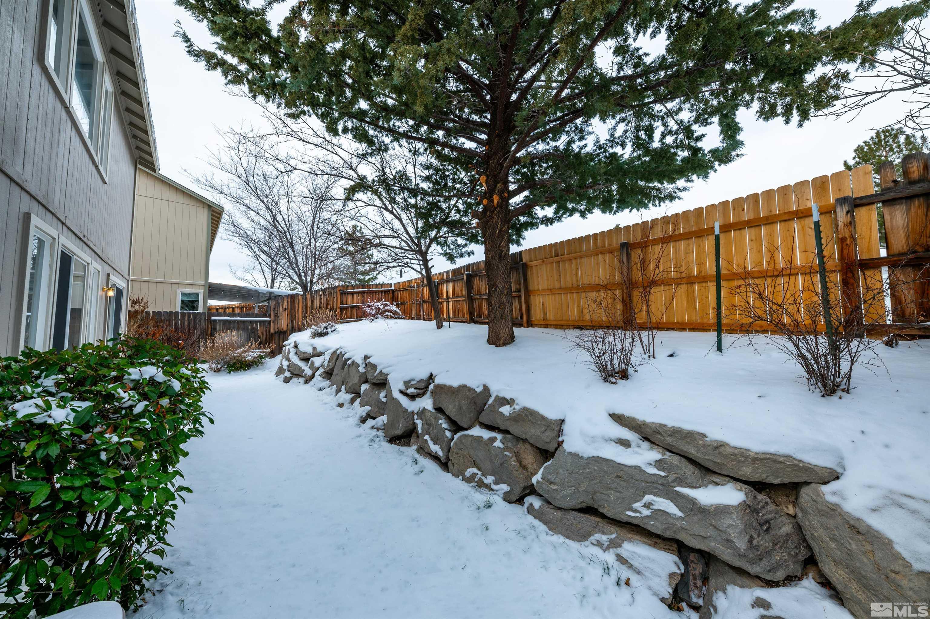 2457 Bentley Dr