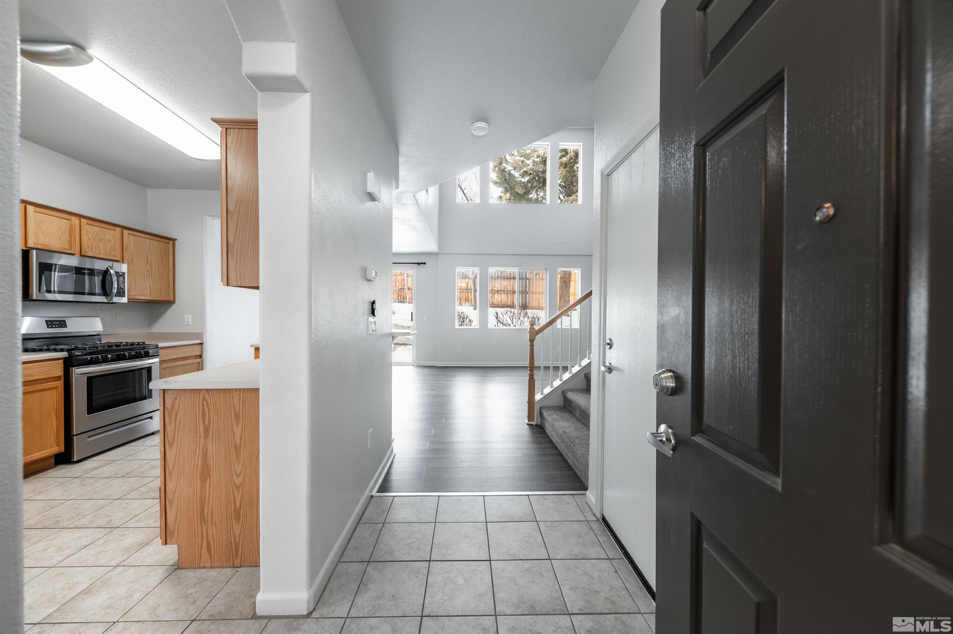 2457 Bentley Dr