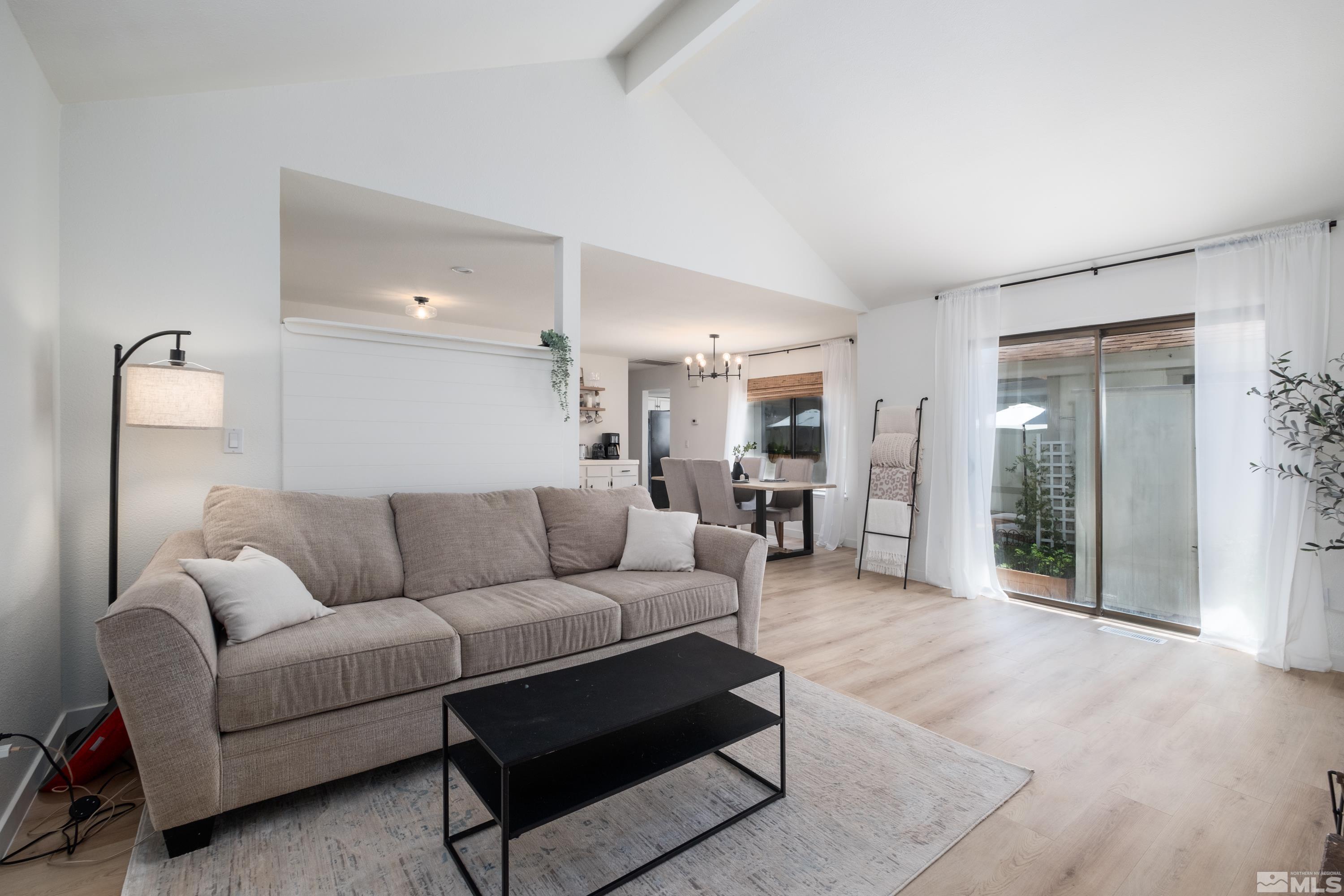 1209 Searchlite Ct