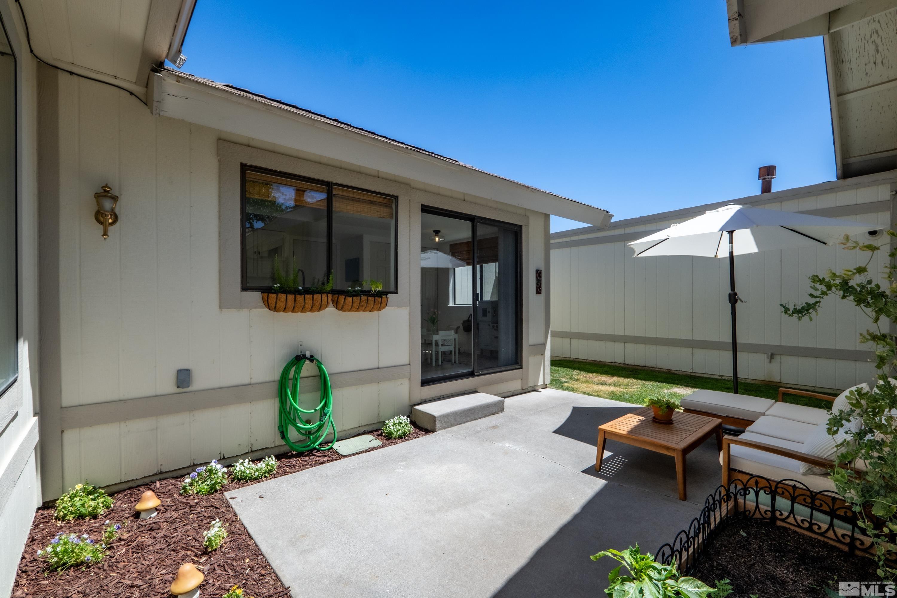 1209 Searchlite Ct