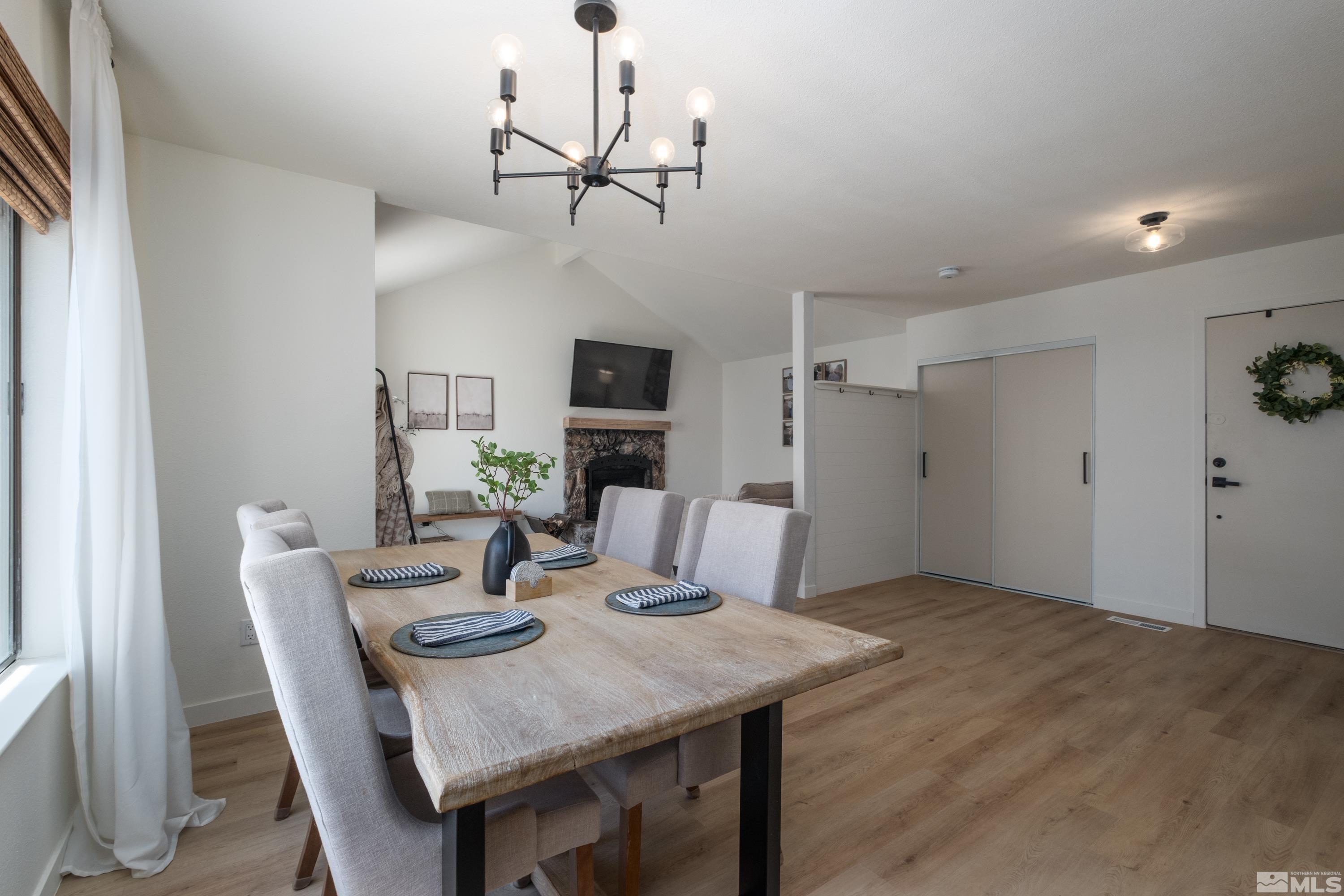 1209 Searchlite Ct