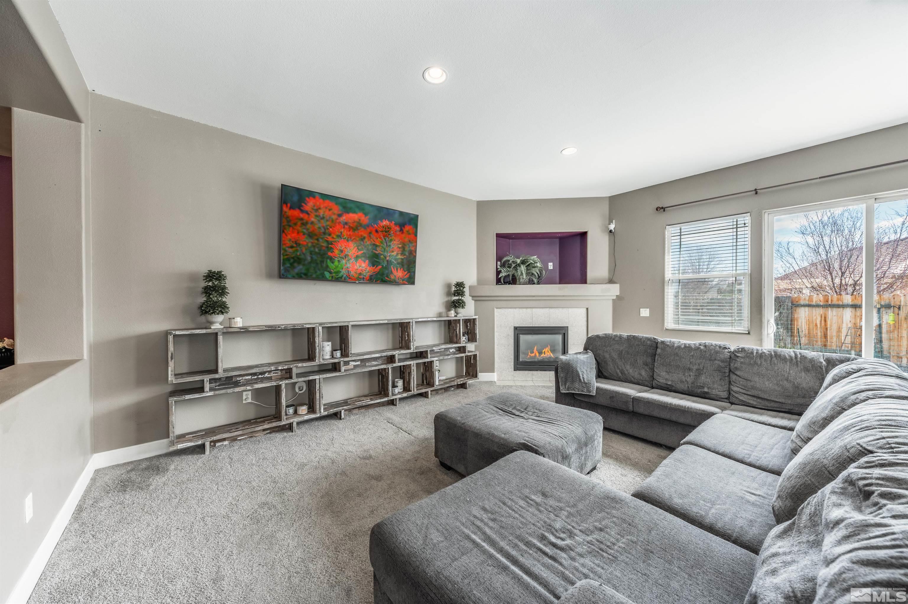 1123 Harbor Town