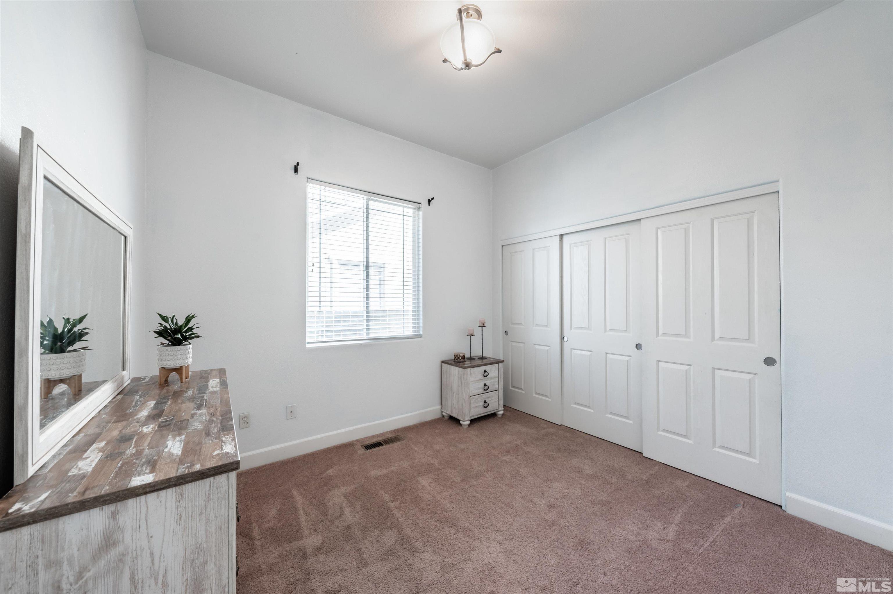 1123 Harbor Town