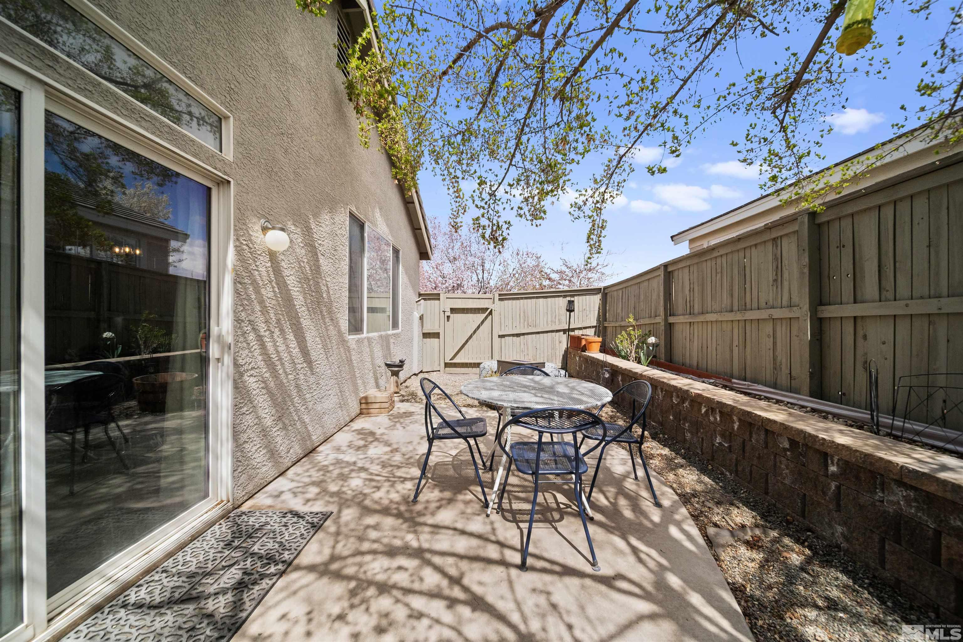 10599 Iron Point Cir